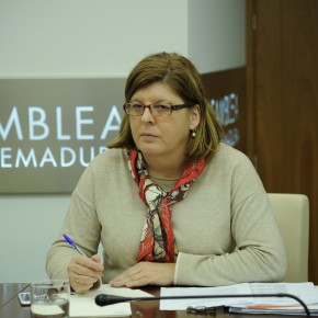 Victoria Domínguez pide hacer efectiva la supresión del canon del agua para apoyar los Presupuestos