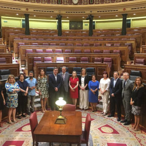 Victoria Domínguez participa, como miembro de la Mesa de la Asamblea, en la primera visita institucional al Congreso de los Diputados